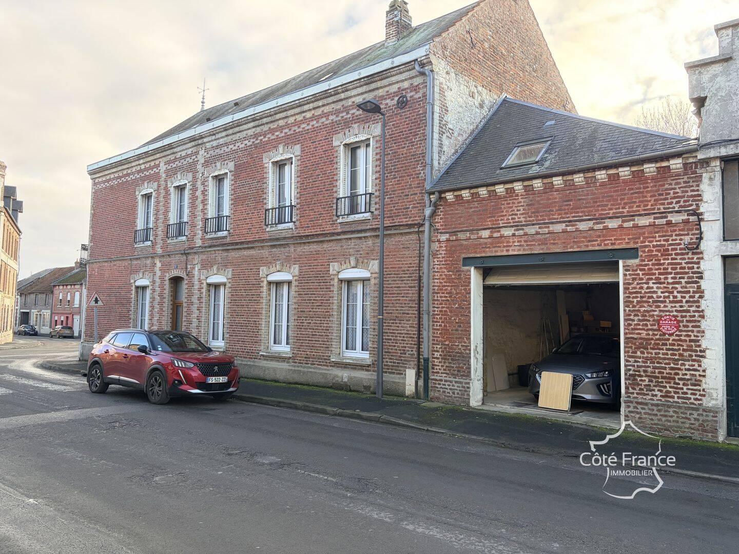 Maison 6 pièces 250 m² · à Crécy-sur-Serre · 250 m² · 196 000 €