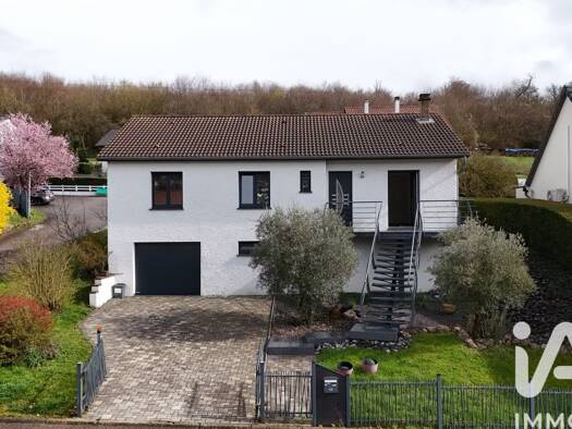 Maison de plain-pied à vendre 365 000 € 6 pièces 4 chambres 122 m² 631 m² de terrain Le Konacker Hayange 57700