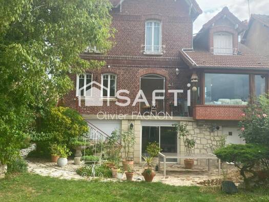 Maison à vendre 439 000 € 10 pièces 6 chambres 215 m² 920 m² de terrain Centre Soissons 02200