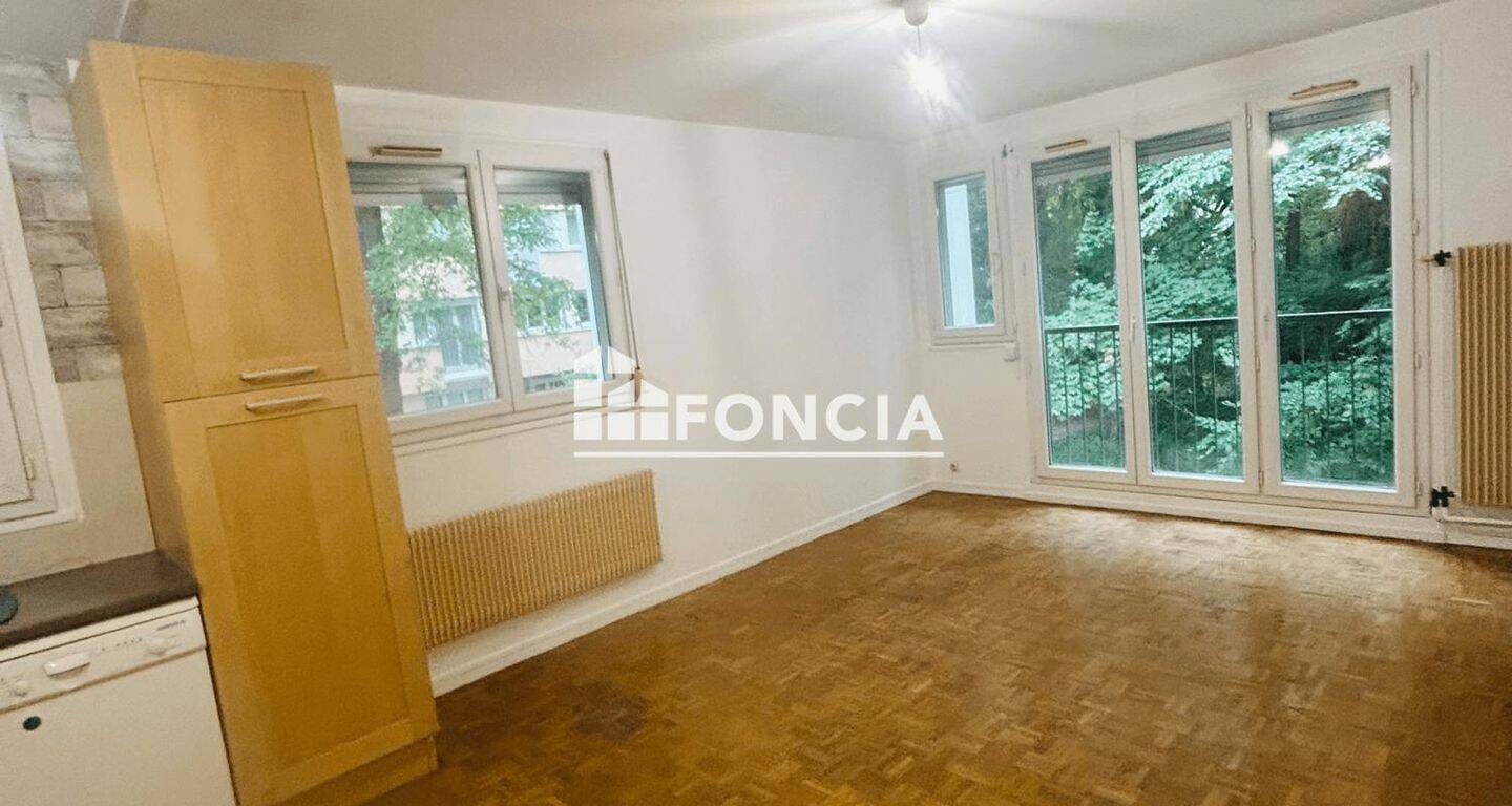 Appartement 5 pièces 83 m² · à Villiers-sur-Orge · 83,2 m² · 1 090 €/mois