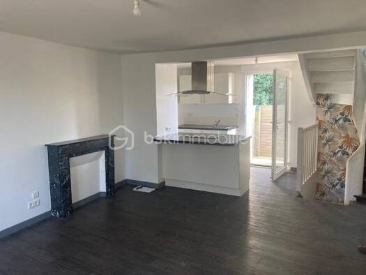 Maison à vendre 92 000 € 3 pièces 1 chambre 45 m² Sud RN Ernée 53500