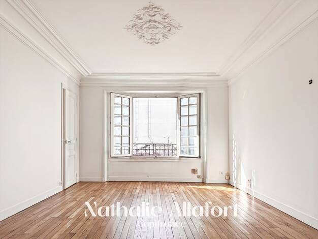 Appartement à vendre 530 000 € 3 pièces 2 chambres 66 m² Étage 3/4 Marcelin Berthelot Montrouge 92120