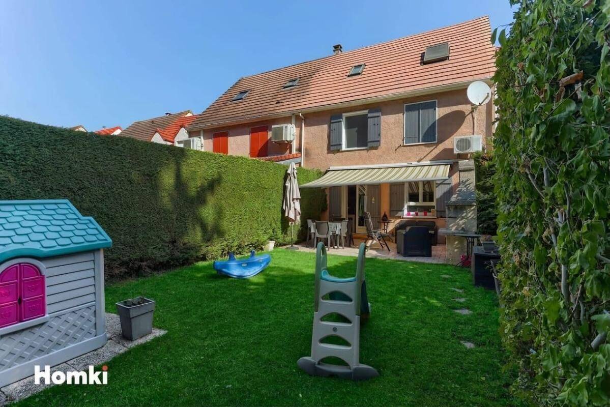Maison 7 pièces 134 m² · à Combs-la-Ville · 134 m² · 319 000 €