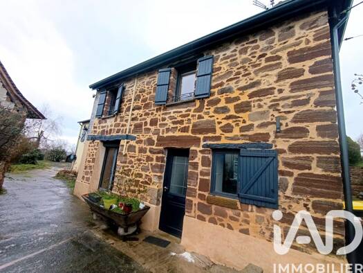 Villa à vendre 315 000 € 5 pièces 4 chambres 225 m² 2 377 m² de terrain Saint-Bonnet-la-Rivière 19130