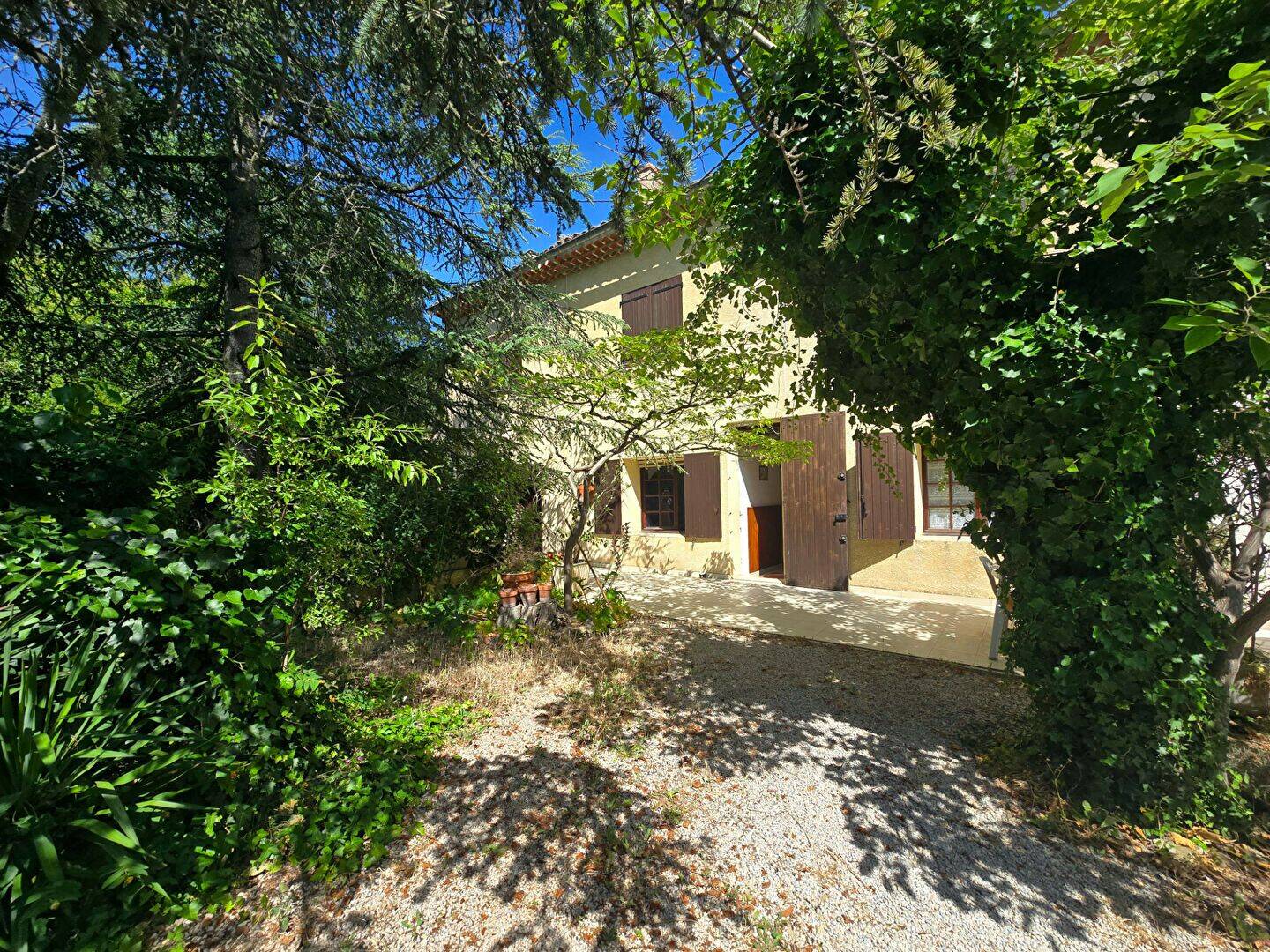 Maison 5 pièces 140 m² · à Saint-Savournin · 140 m² · 365 000 €