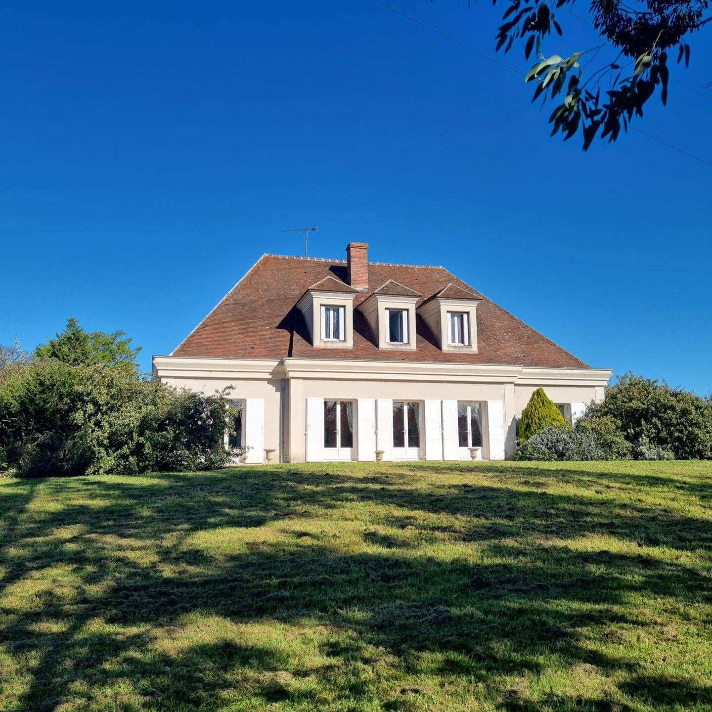 Maison 5 pièces 220 m² · à Montgivray · 220 m² · 233 200 €