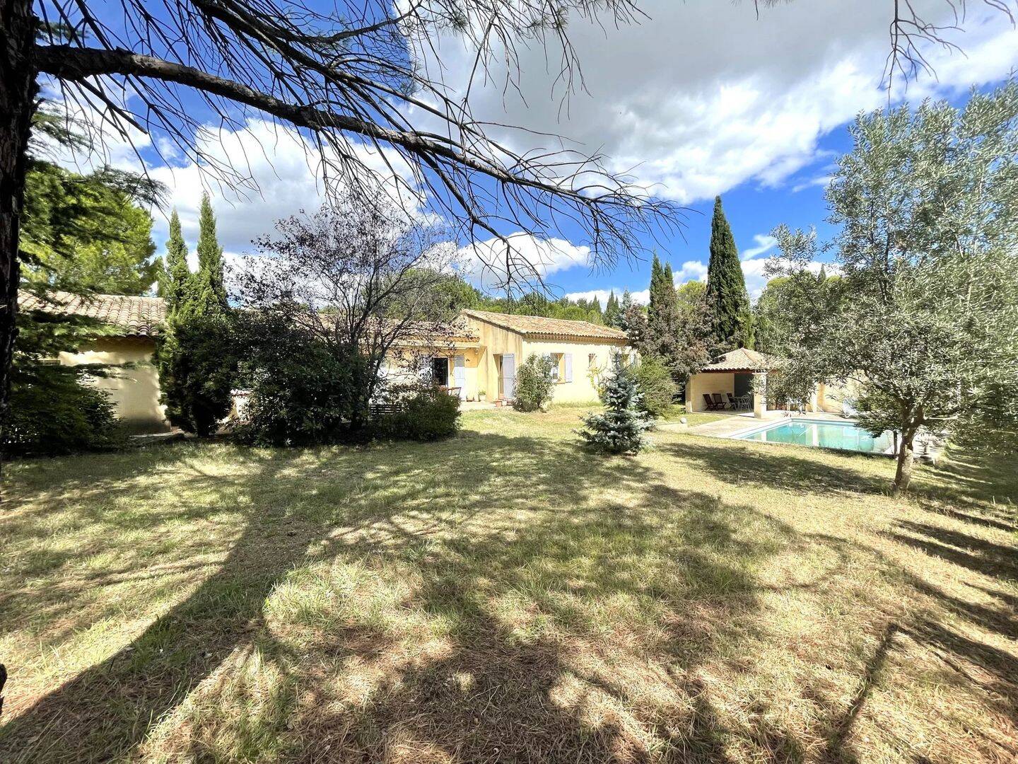 Maison 4 pièces 126 m² · à Vaison-la-Romaine · 126 m² · 499 000 €