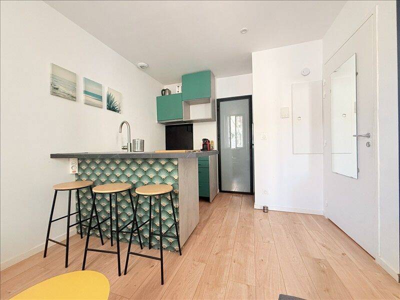 Appartement 1 pièce 22 m² · à Fréjus · 22 m² · 650 €/mois