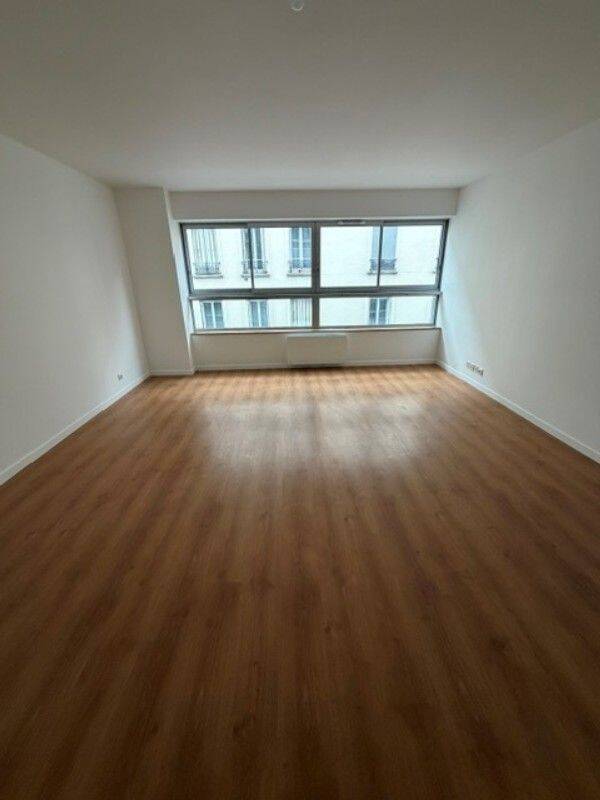 Appartement 1 pièce 42 m² · à Paris 15ème Arrondissement · 42,3 m² · 1 499 €/mois