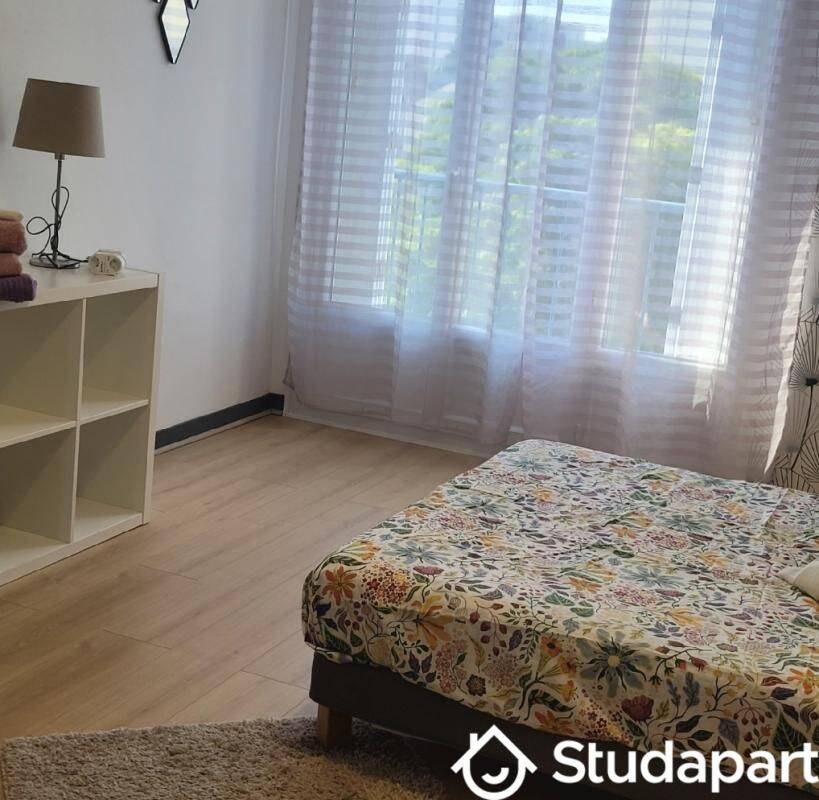 1 pièce 10 m² · à Rennes · 10 m² · 500 €