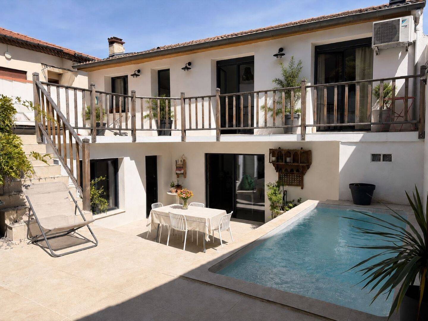 Maison 4 pièces 130 m² · à Nîmes · 130 m² · 1 750 €