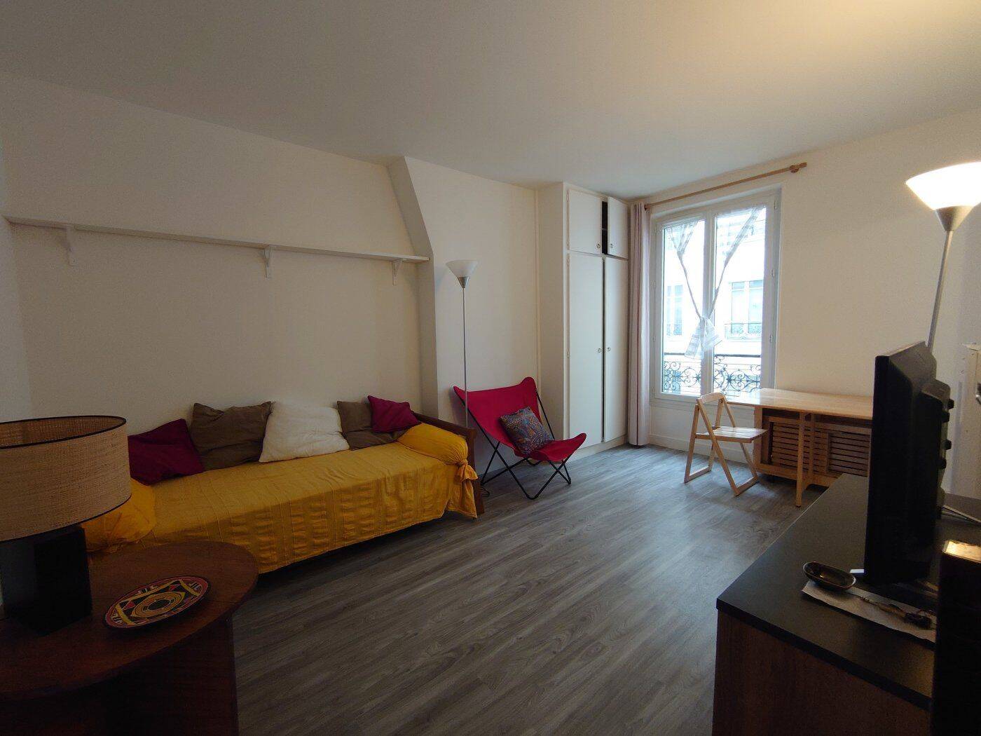 Appartement 2 pièces 35 m² · à Paris 11ème Arrondissement · 35 m² · 1 325 €