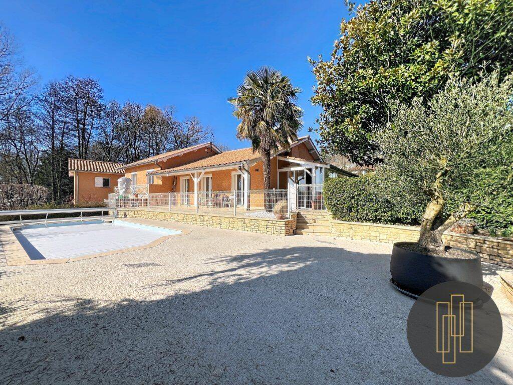 Maison 6 pièces 217 m² · à Reyrieux · 217 m² · 695 000 €