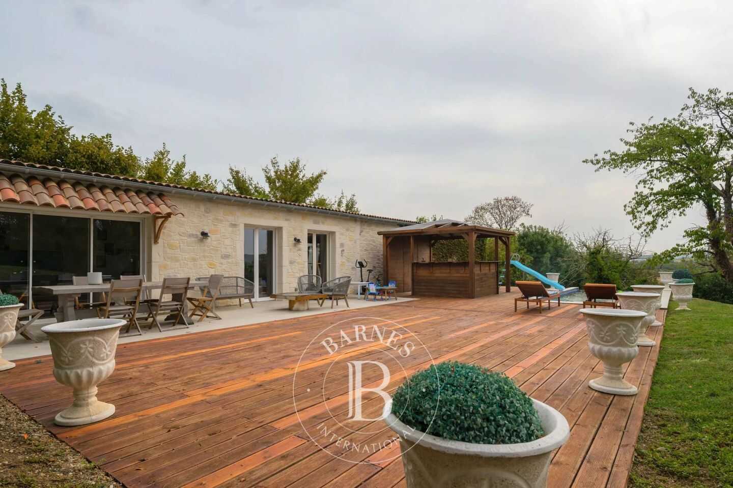 Maison 67 m² · à Saint-Symphorien-d'Ozon · 67,5 m² · 1 595 €/mois