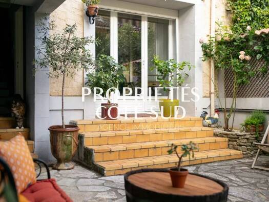 Maison à vendre 205 000 € 5 pièces 2 chambres 95 m² 89 m² de terrain Vénéjan 30200