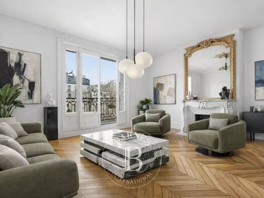 Appartement à vendre 1 245 000 € 6 pièces 3 chambres 103 m² Étage 5/7 Lorette-Martyrs Paris 9ème arrondissement 75009