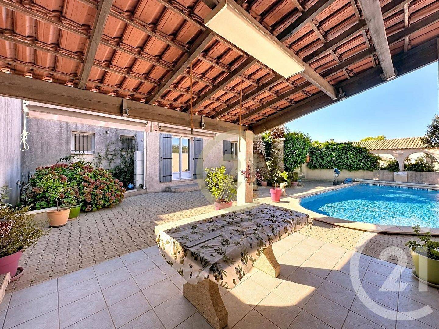 Maison 5 pièces 140 m² · à Lédenon · 139,9 m² · 350 000 €