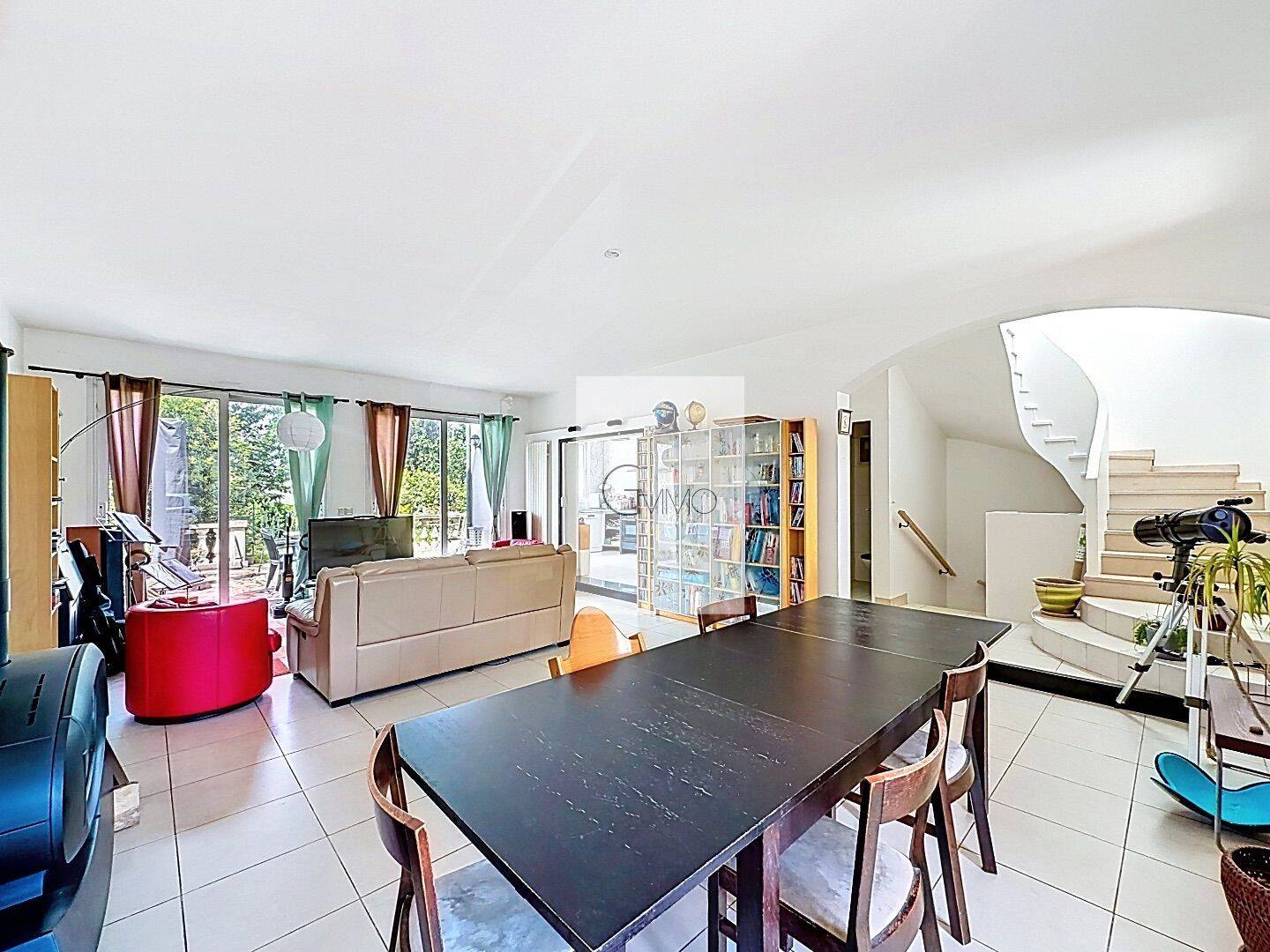 Maison 6 pièces 157 m² · à Cachan · 157 m² · 729 000 €