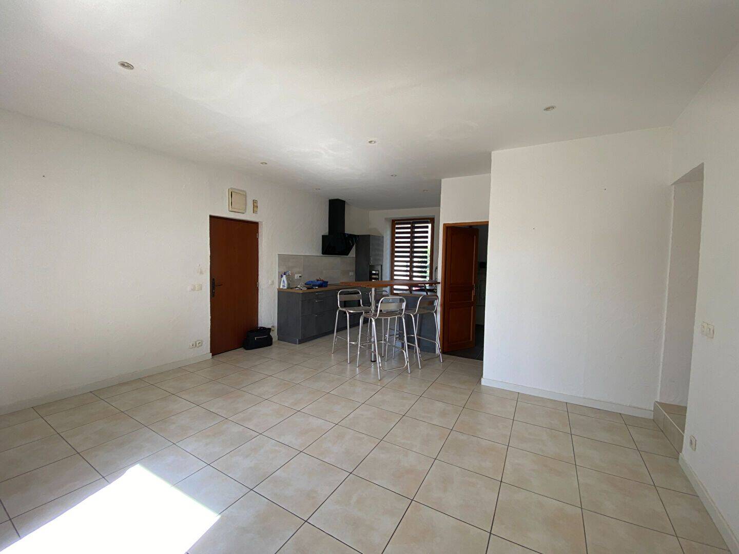 Appartement 3 pièces 68 m² · à Saint-Fargeau-Ponthierry · 67,6 m² · 880 €/mois