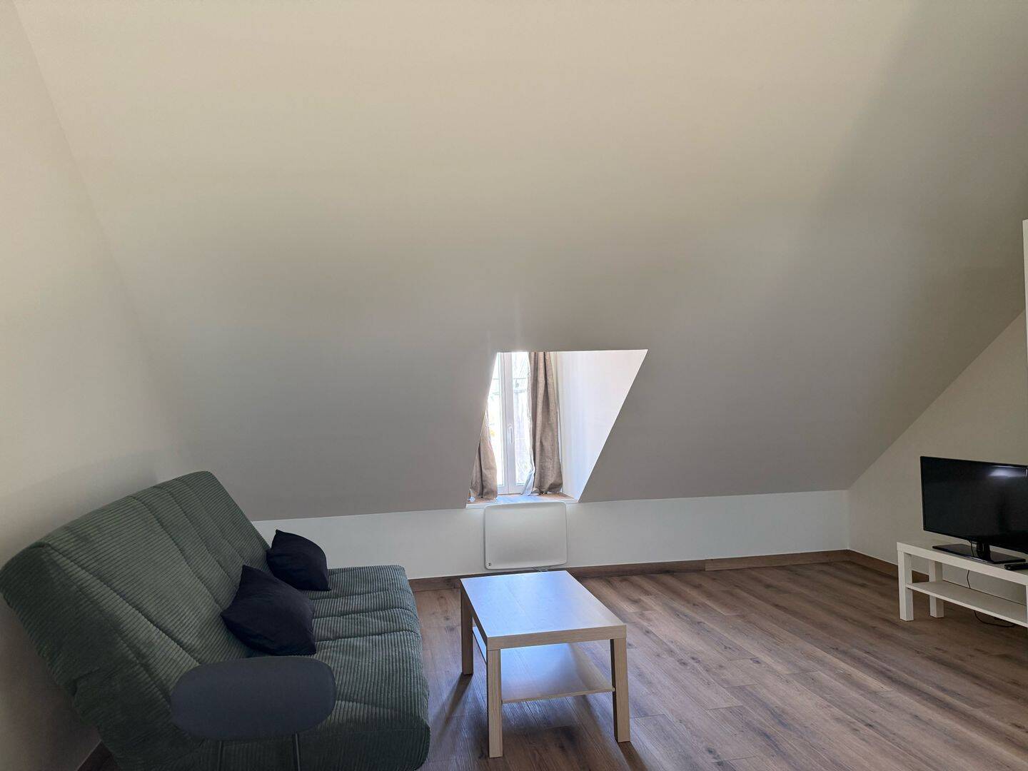 Appartement 1 pièce 24 m² · à Vierzon · 24 m² · 360 €