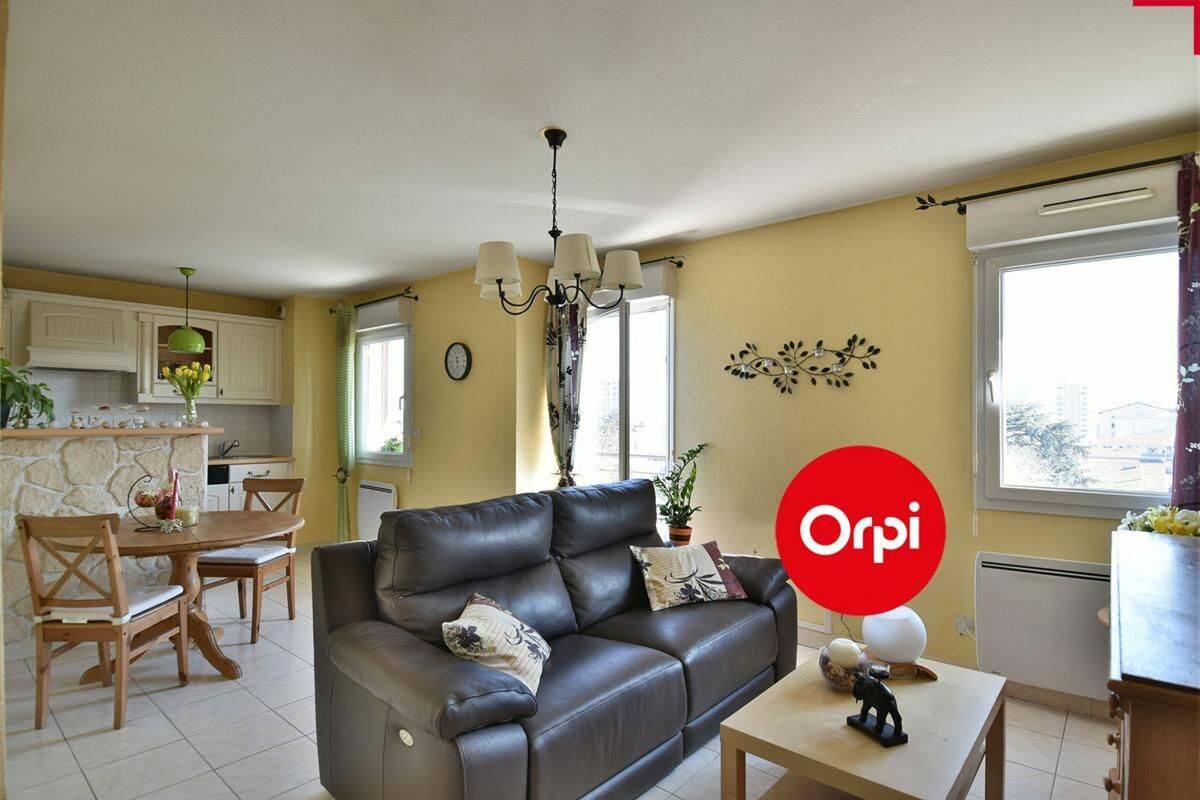 Appartement 2 pièces 46 m² · à Saint-Fons · 45,6 m² · 698 €/mois