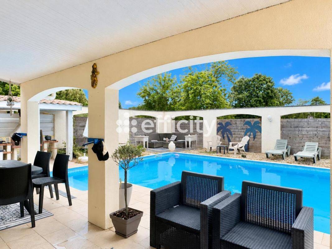 Maison 4 pièces 106 m² · à La Lande-de-Fronsac · 106 m² · 290 000 €