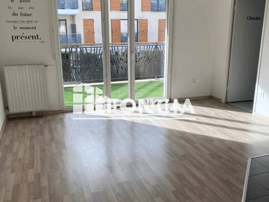 Appartement à louer 996 € 3 pièces 2 chambres 55,7 m² 1er étage Centre Magnanville 78200