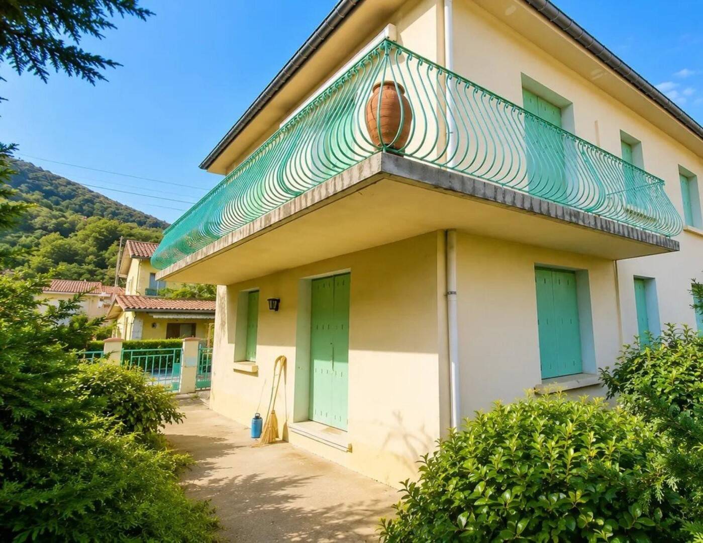 Maison 5 pièces 127 m² · à Amélie-les-Bains-Palalda · 127 m² · 240 000 €