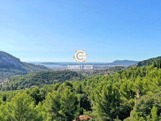 Maison de plain-pied à vendre 745 000 € 6 pièces 4 chambres 162 m² 24 907 m² de terrain Le Revest-les-Eaux 83200