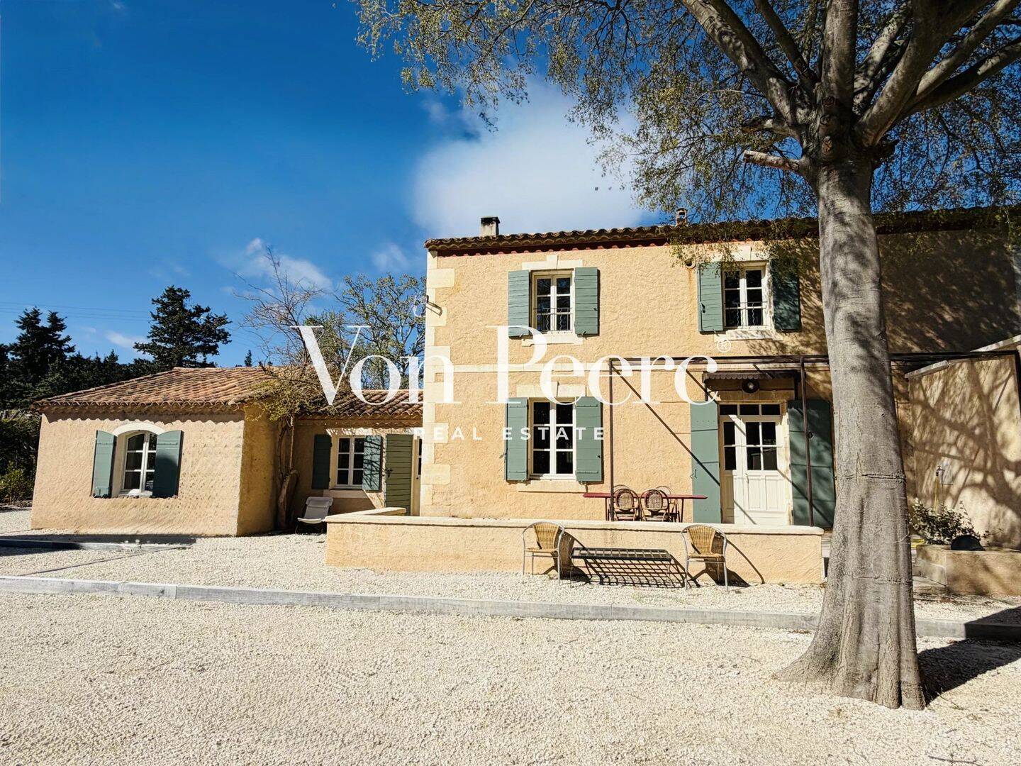 Maison 6 pièces 140 m² · à Maussane-les-Alpilles · 140 m² · 1 250 000 €