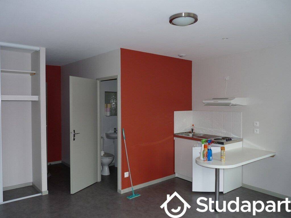 Appartement 1 pièce 25 m² · à Saint-Étienne · 25 m² · 380 €