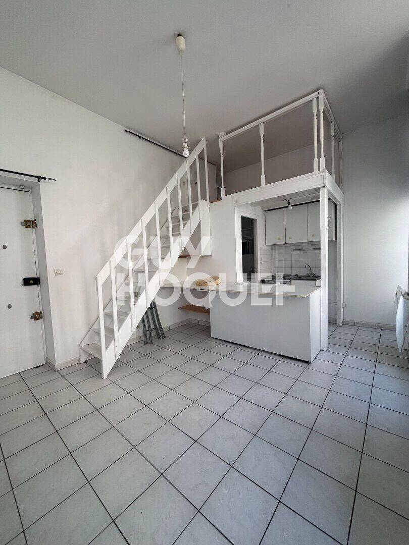 Appartement 1 pièce 16 m² · à Lyon 7ème Arrondissement · 16,2 m² · 346 €