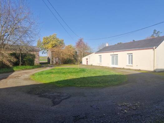Maison à vendre 218 610 € 4 pièces 3 chambres 65 m² 1 061 m² de terrain Le Loroux-Bottereau 44430