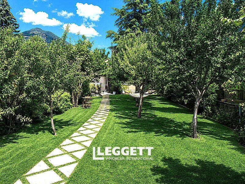 Maison 7 pièces 281 m² · à Briançon · 281 m² · 1 155 000 €