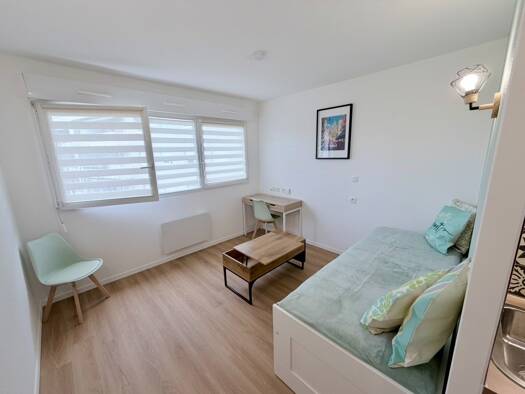 Appartement à vendre 99 990 € 1 pièce 18 m² Étage 2/5 Les Charmilles-Parilly Sud-Université-Rebufer Bron 69500