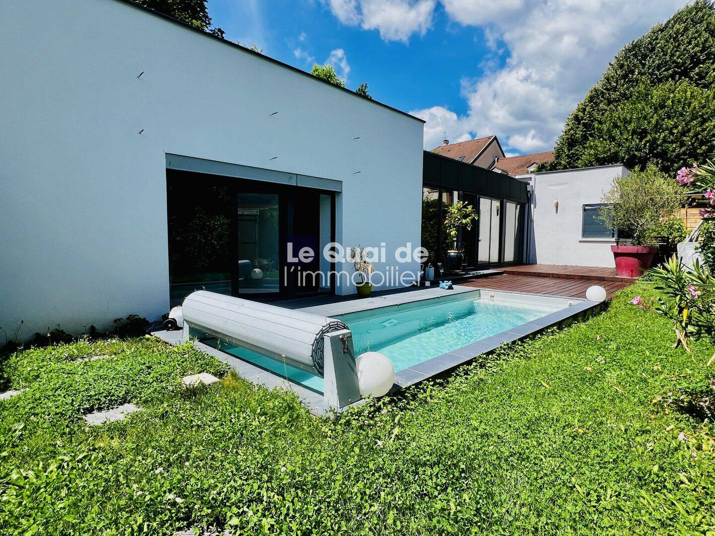 A LOUER une maison de 5 pièces récente et meublé (111 m²) av — 16