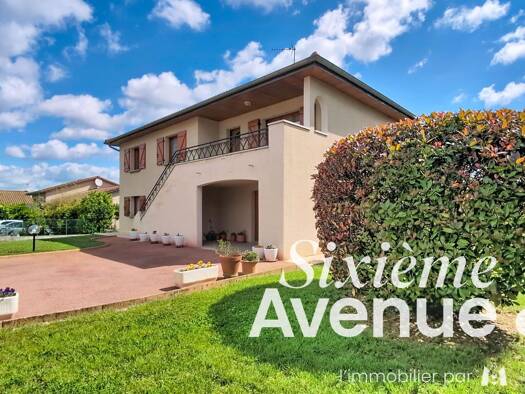 Maison à vendre 399 000 € 5 pièces 2 chambres 180 m² 731 m² de terrain Mi Plaine-Manissieux-Village Saint-Priest 69800