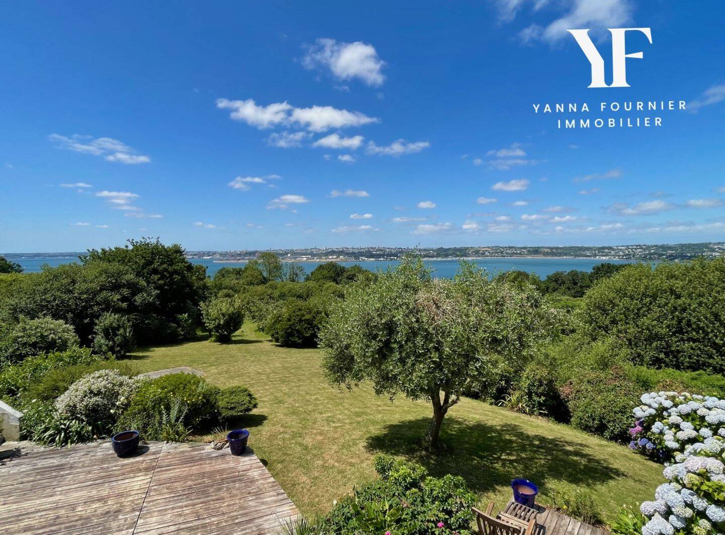 Maison 7 pièces 199 m² · à Plougastel-Daoulas · 199,3 m² · 571 000 €
