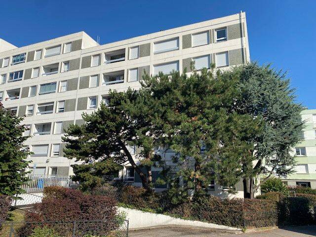 Appartement 5 pièces 96 m² · à Saint-Étienne · 96 m² · 98 000 €
