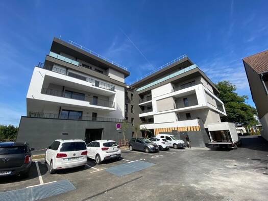 Appartement à louer - Première occupation 975 € 2 pièces 1 chambre 45 m² Étage 3/4 Cités Thonon-les-Bains 74200