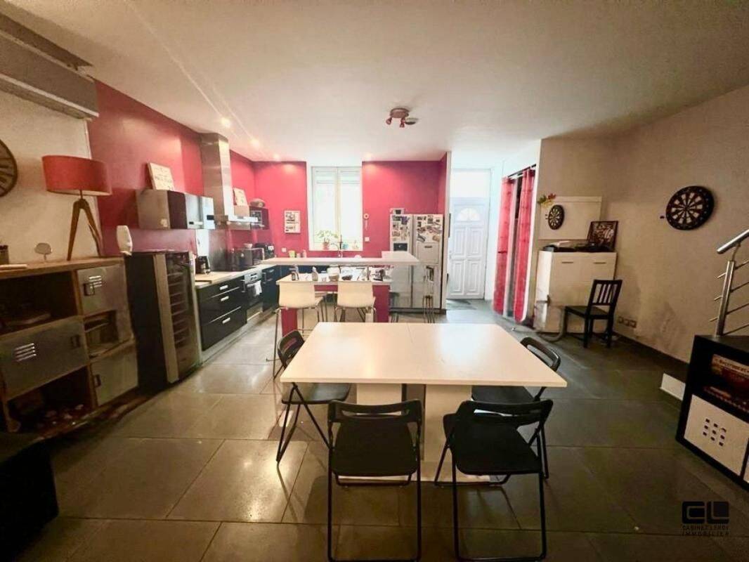 Maison de ville location meublée  87m² 2 chambres RUE LEON BLUM — 5