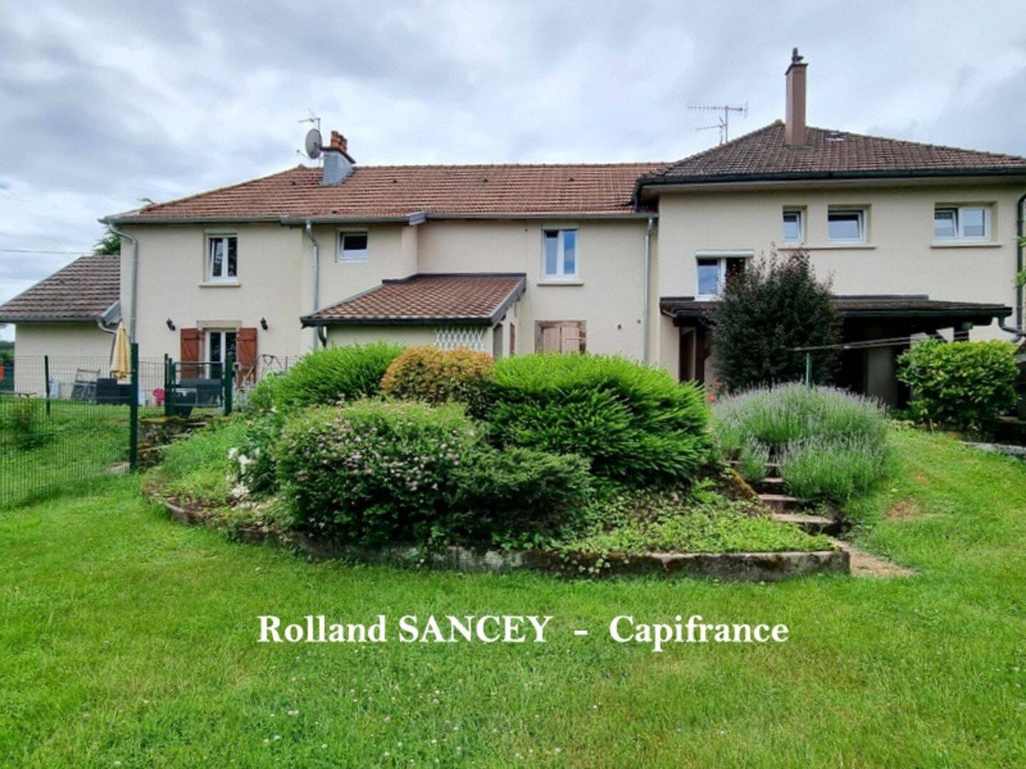 Maison 10 pièces 224 m² · à Roye · 224 m² · 220 500 €