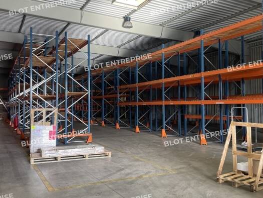 Entrepôt à louer 4 667 € 660 m² d'espace de stockage Le Port Saint-Nazaire 44600