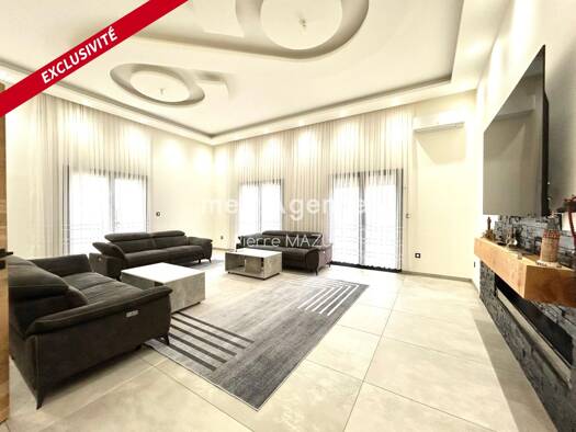 Maison à vendre 434 000 € 5 pièces 4 chambres 165 m² Lons-le-Saunier 39000