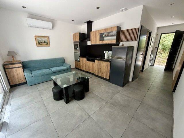 Maison 2 pièces 32 m² · à Éguilles · 31,6 m² · 920 €