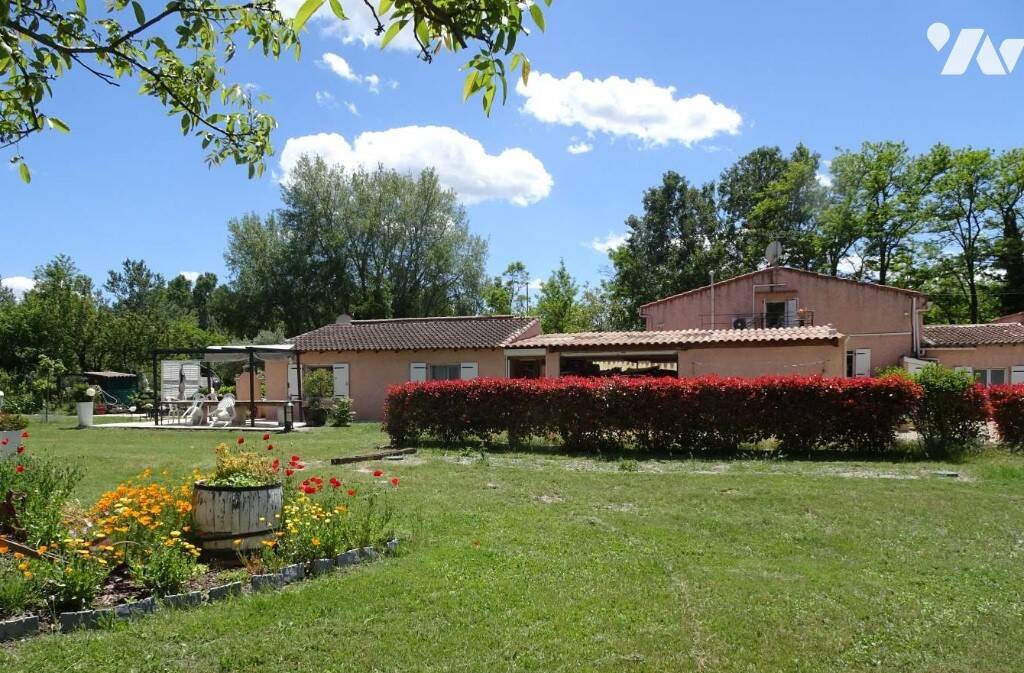 Maison 9 pièces 190 m² · à Mérindol · 190 m² · 598 000 €