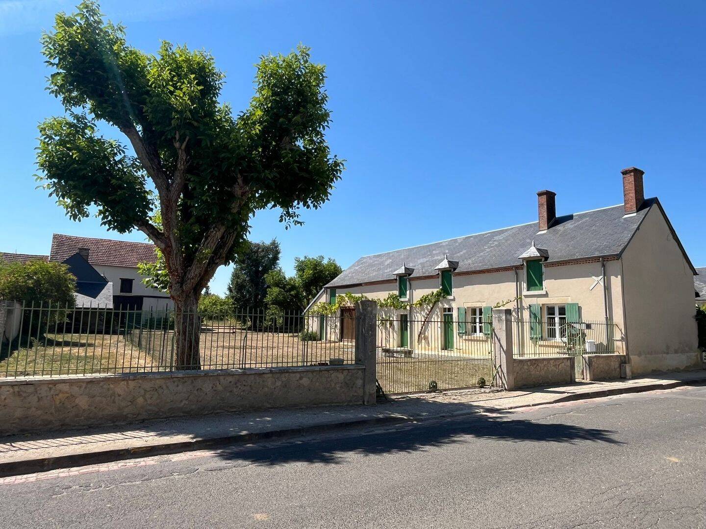 Maison 3 pièces 74 m² · à Plaimpied-Givaudins · 74 m² · 241 500 €