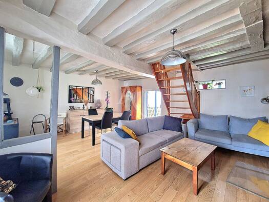 Maison à vendre 194 780 € 6 pièces 3 chambres 90 m² 385 m² de terrain Châteauneuf-sur-Sarthe 49330