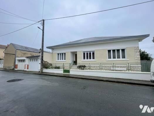 Maison à vendre 376 200 € 3 chambres 127 m² 419 m² de terrain Poitiers 86000