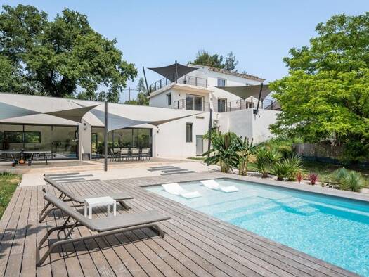 Maison à vendre 979 000 € 5 pièces 4 chambres 189 m² 3 680 m² de terrain Le Charrel-Camp Major-Saint Mître Aubagne 13400